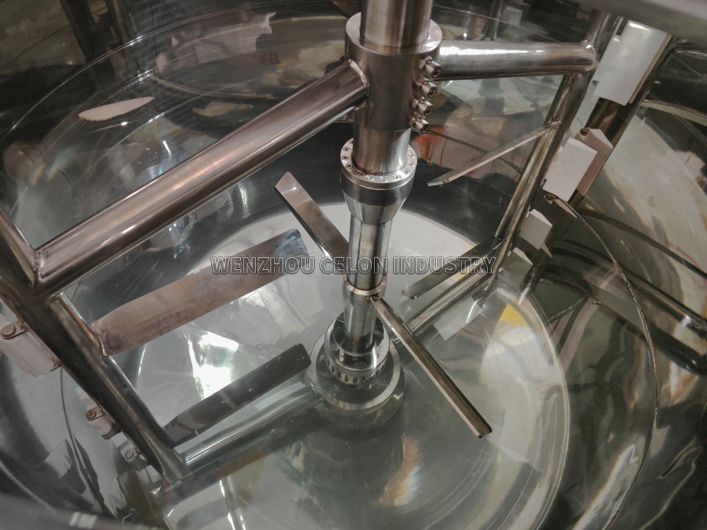 scraper mixer homogenier