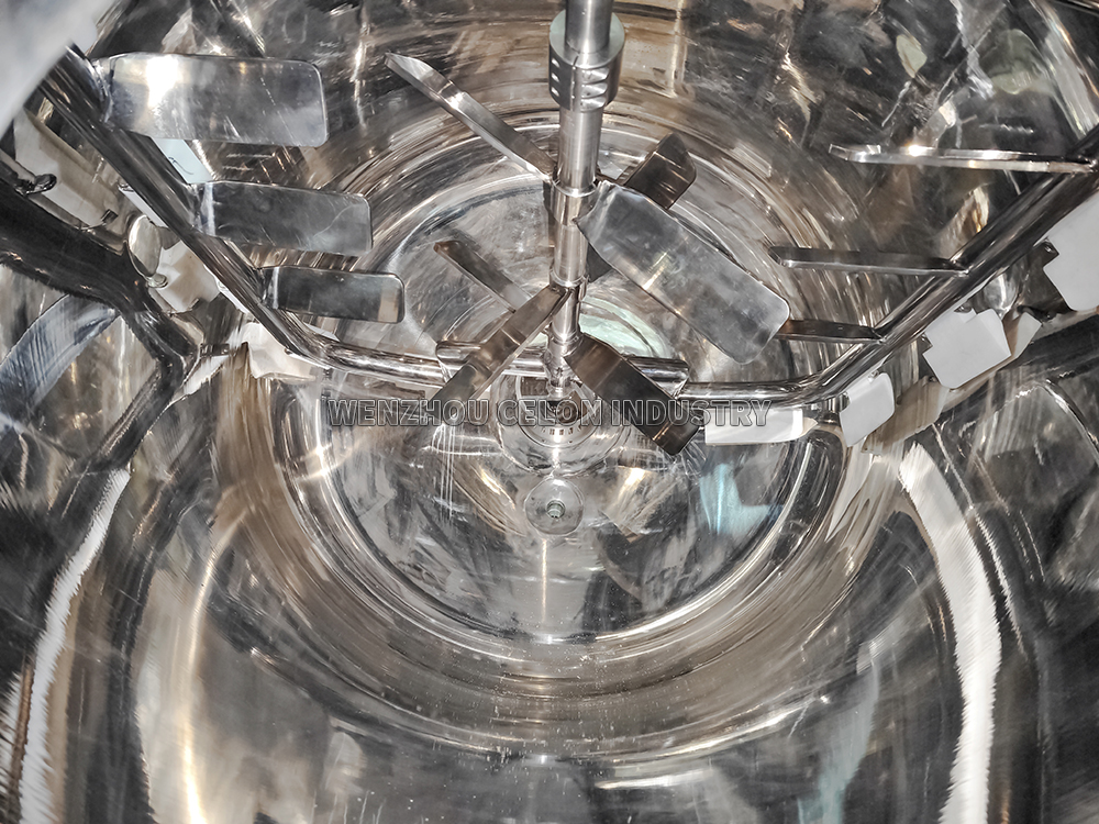 inside of mixing tank.jpg