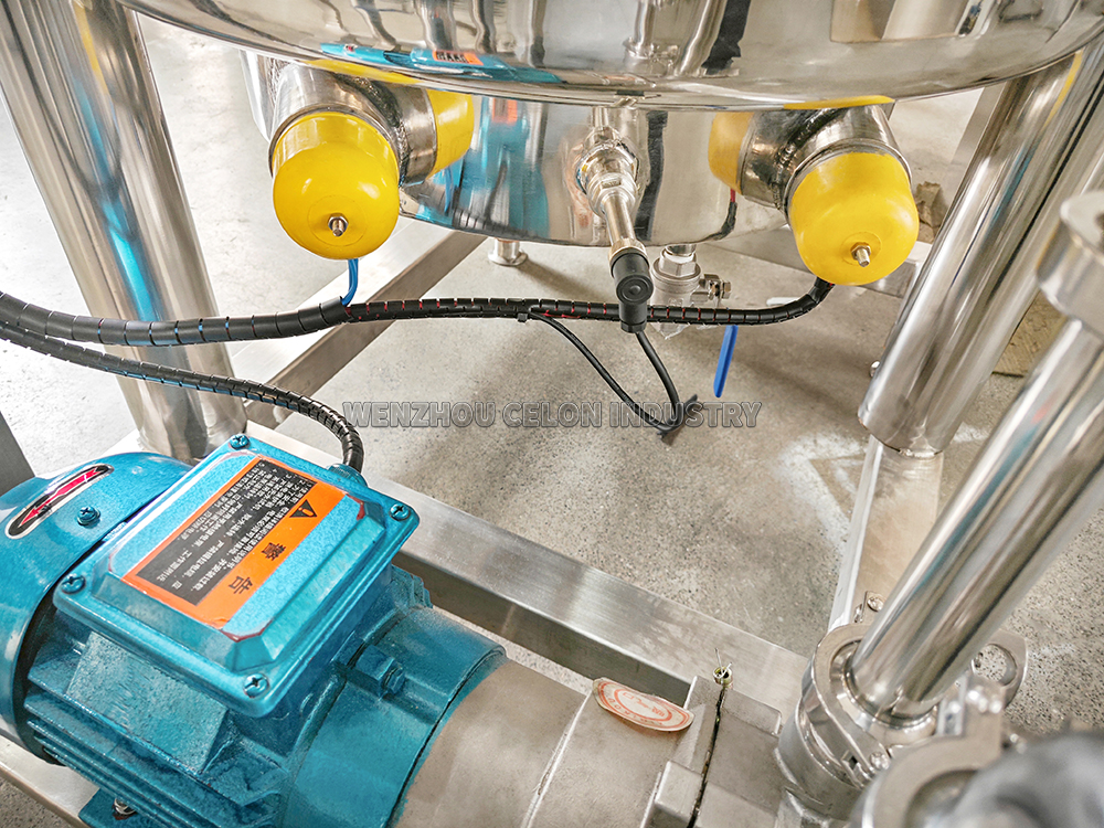 electric heated tank.jpg